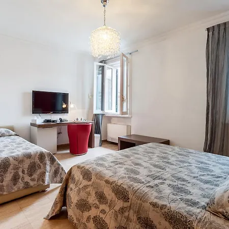 La Dolce Barberini 4* Rome