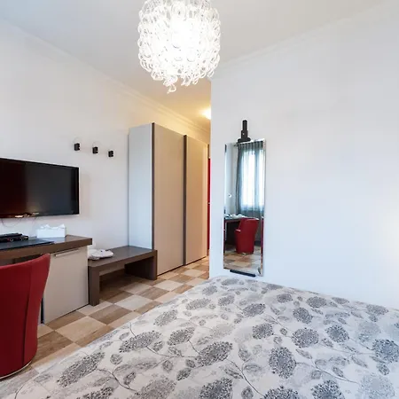 La Dolce Barberini Rome